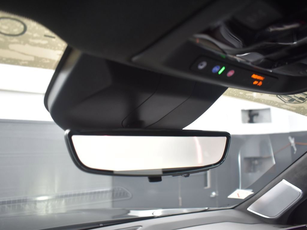 Certified 2025 Cadillac Escalade V w/ LPO, ONYX Package image 25