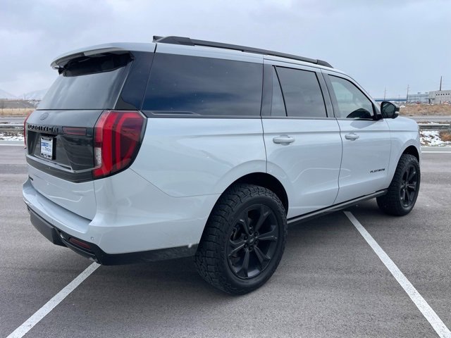 Used 2025 Ford Expedition Platinum w/ Driver's Package image 4