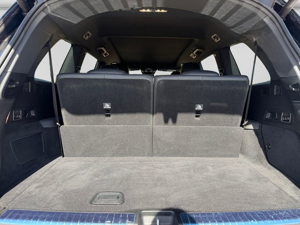 Used 2024 Mercedes-Benz GLS 580 4MATIC image 11