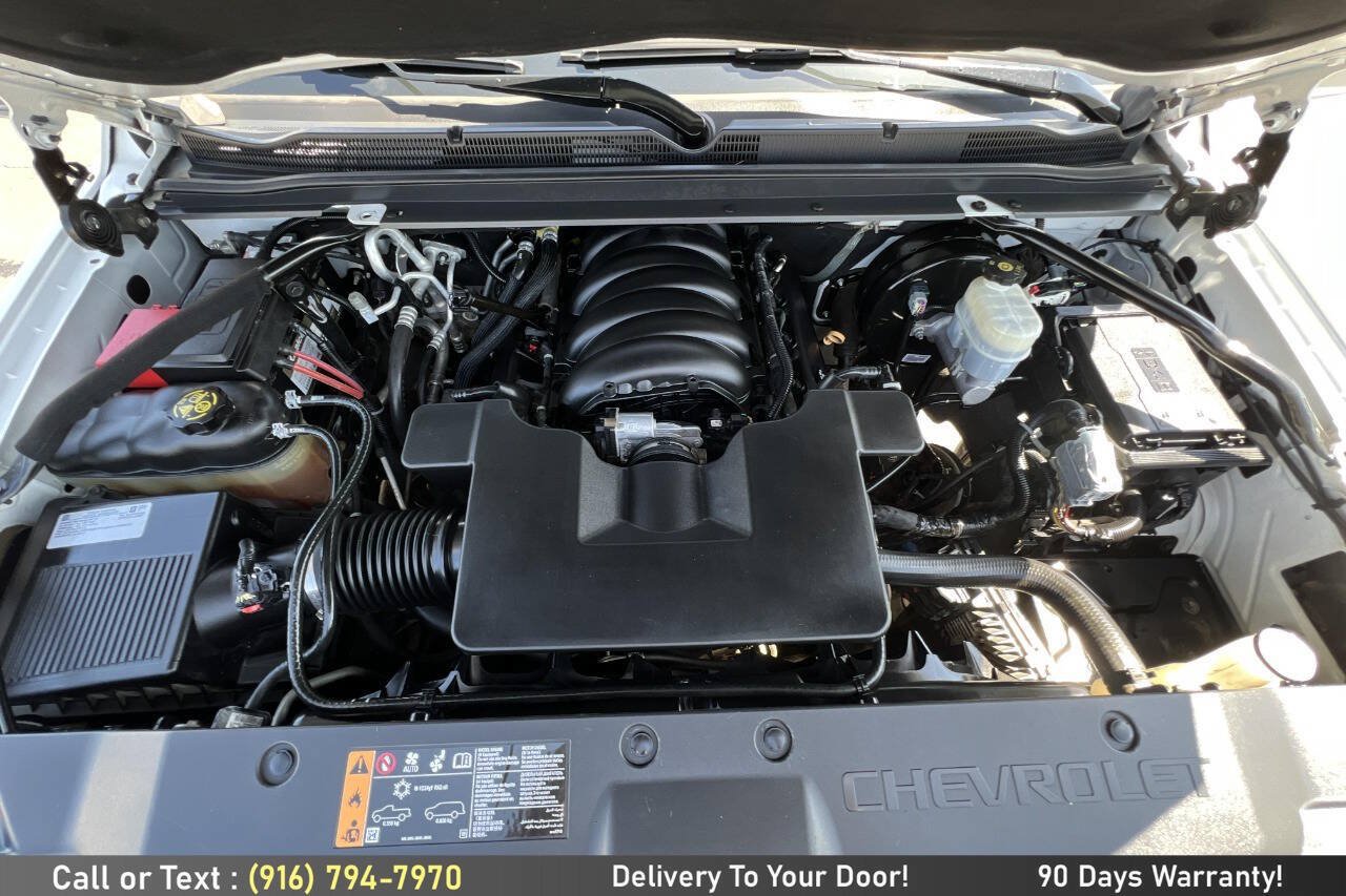 Used 2020 Chevrolet Suburban LT AWD/4WD image 12