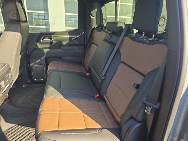 Used 2025 Chevrolet Silverado 1500 High Country w/ High Country Premium Package image 13