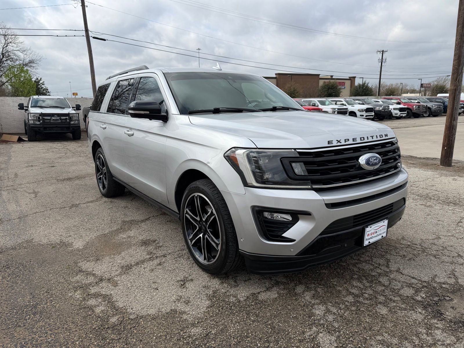 Used 2019 Ford Expedition Limited w/ Equipment Group 303A image 9
