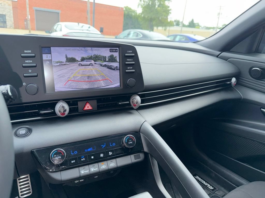 Used 2025 Hyundai Elantra Sport FWD image 24