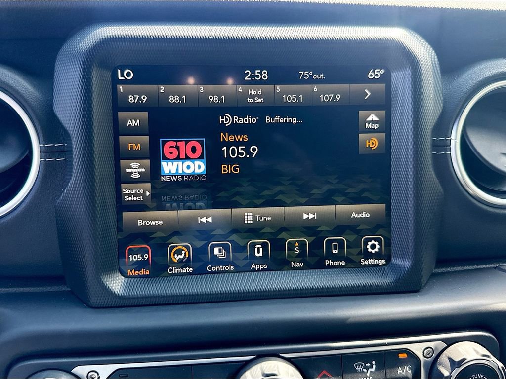 Used 2021 Jeep Wrangler Unlimited Sahara image 16