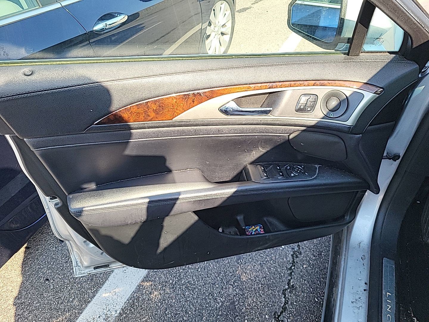 Used 2018 Lincoln MKZ Reserve w/ Climate Package image 11