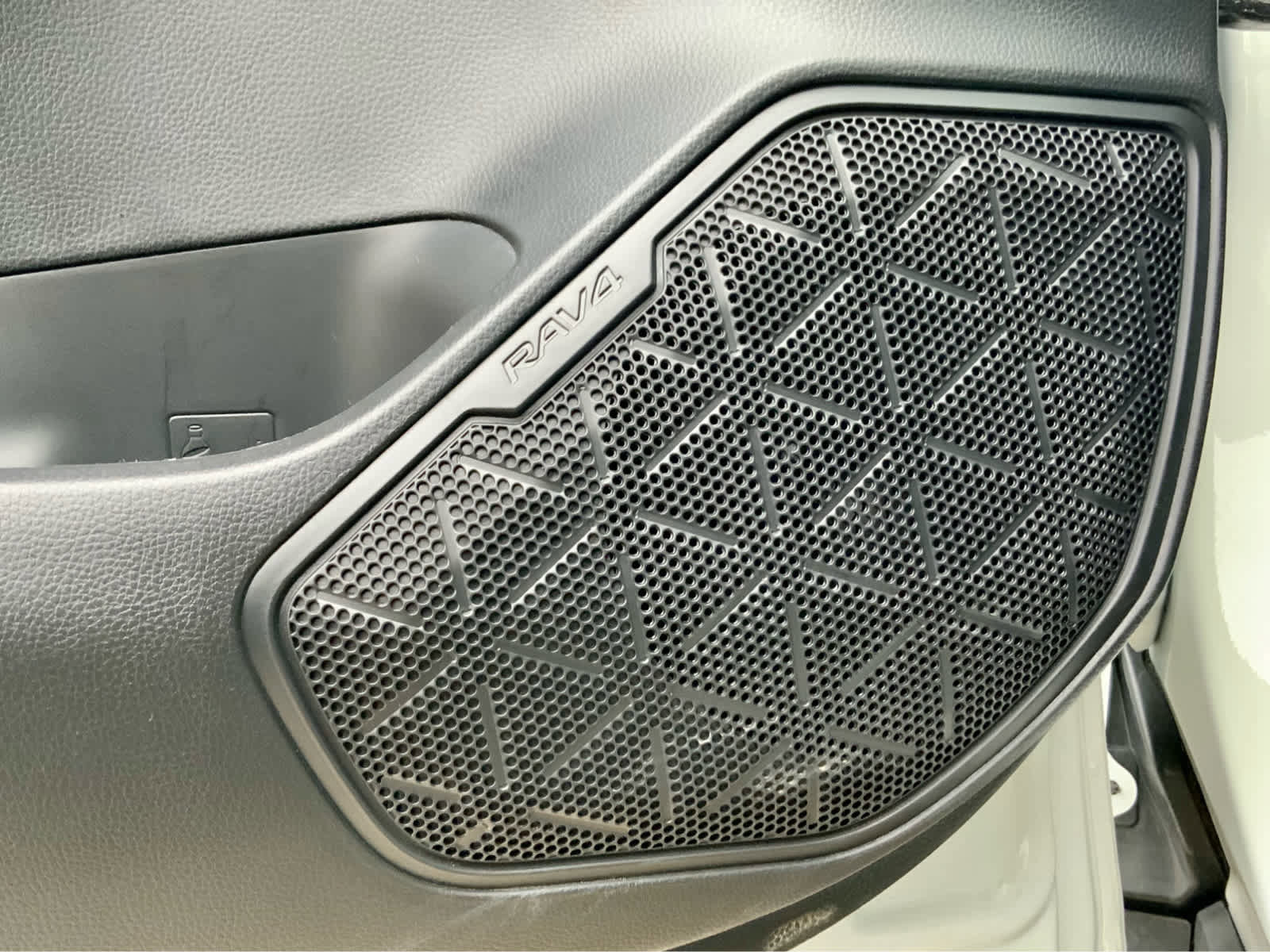 Used 2025 Toyota RAV4 XLE w/ Convenience Package image 55