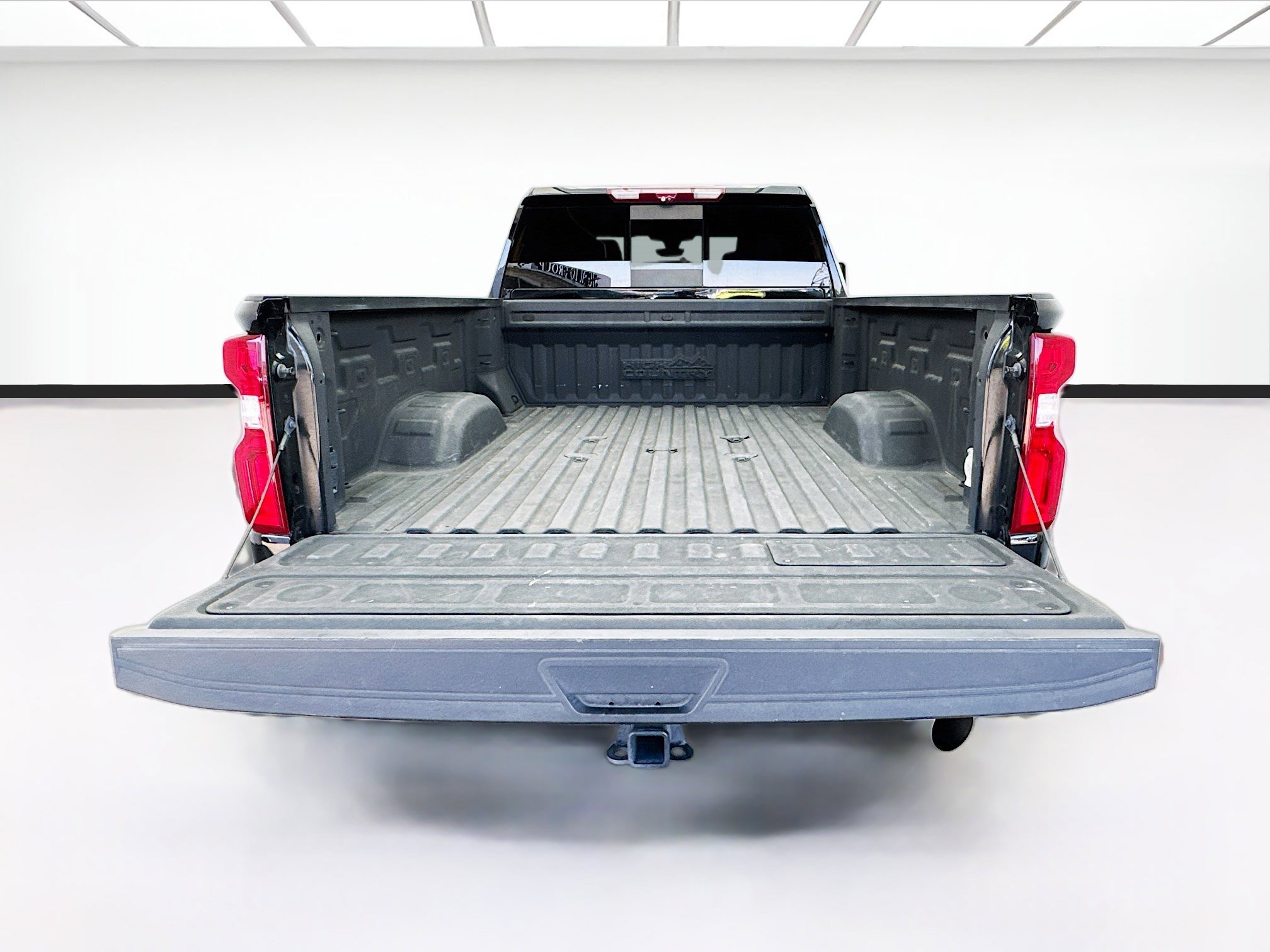 Used 2022 Chevrolet Silverado 2500 High Country w/ Z71 Off-Road Package image 18