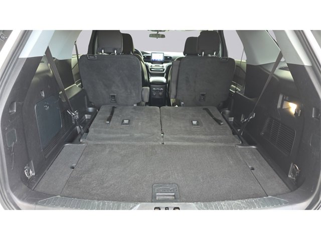 Used 2020 Ford Explorer XLT w/ Comfort Package image 11