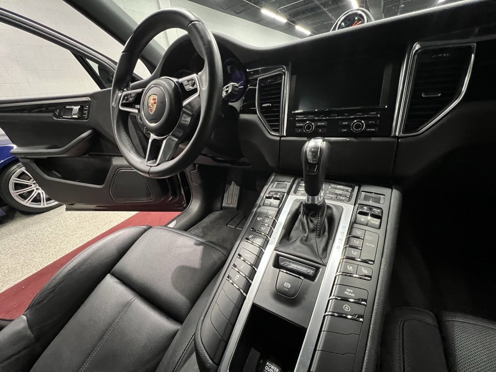 Used 2015 Porsche Macan S image 41