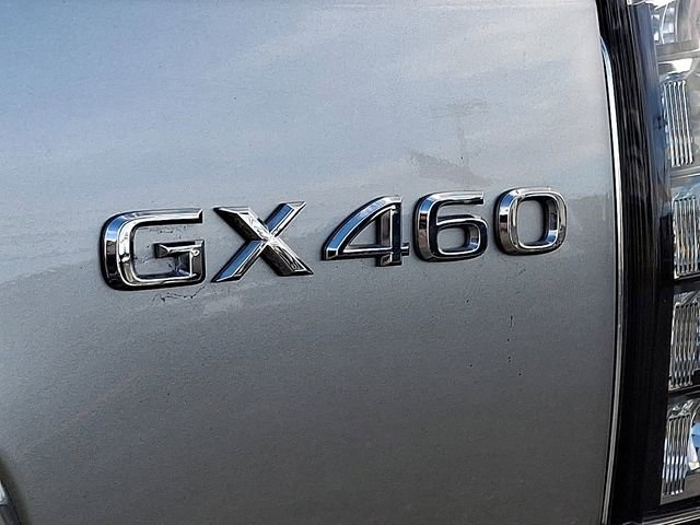 Used 2023 Lexus GX 460 Premium w/ Accessory Package AWD/4WD image 30
