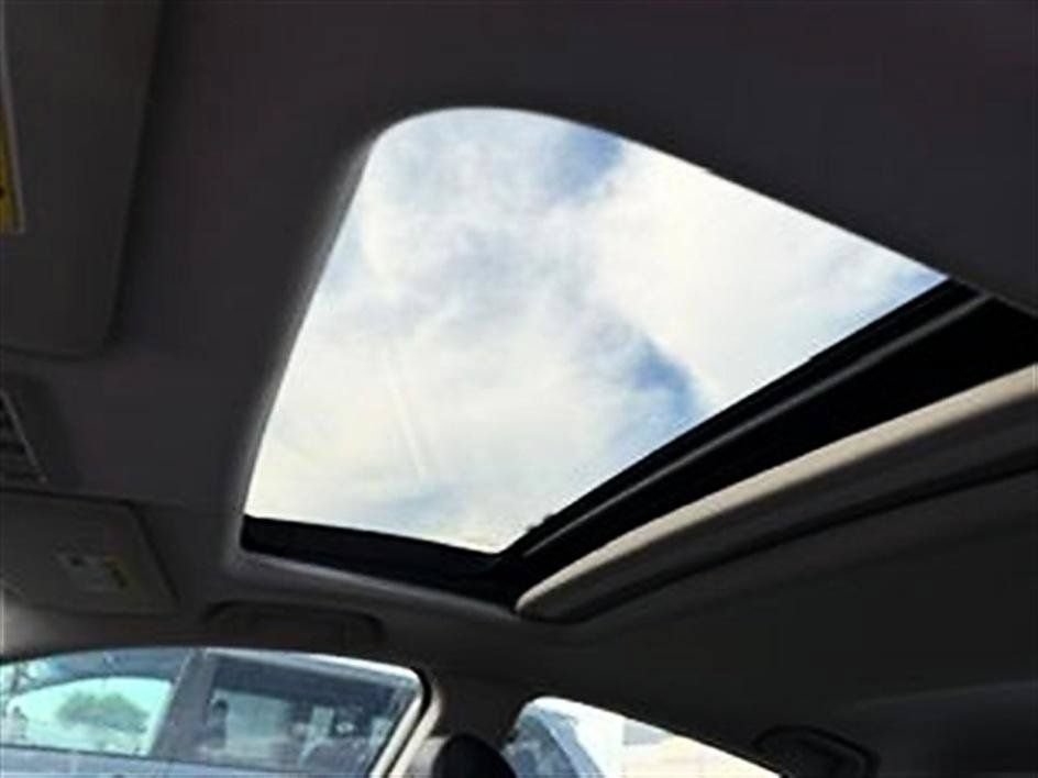 Used 2020 Honda Insight Touring image 11