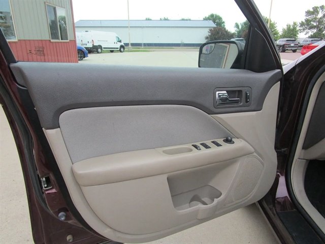 Used 2012 Ford Fusion S FWD image 10