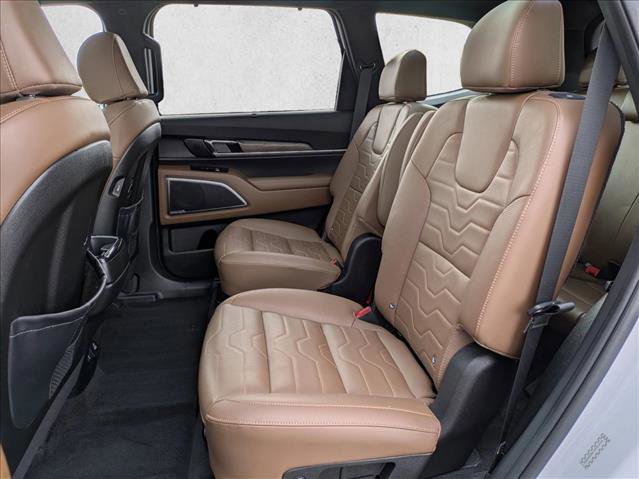 Used 2022 Kia Telluride SX w/ SX Prestige Package image 20
