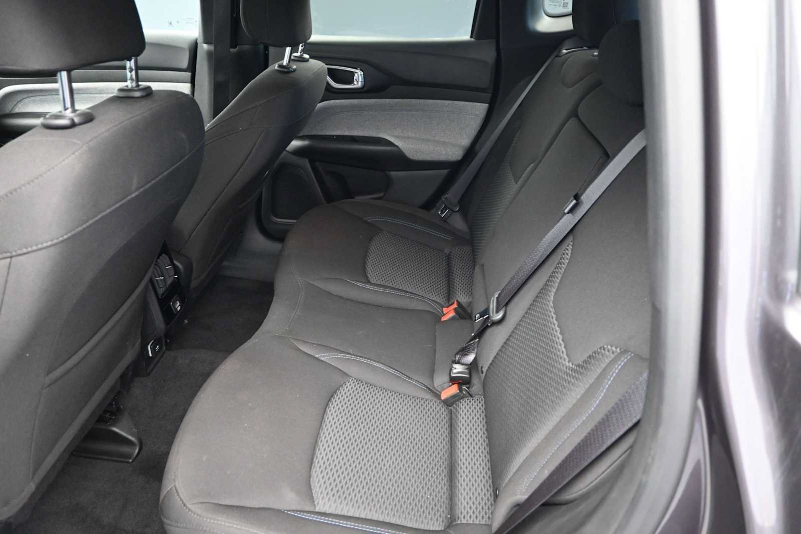 Used 2024 Jeep Compass Sport AWD/4WD image 18