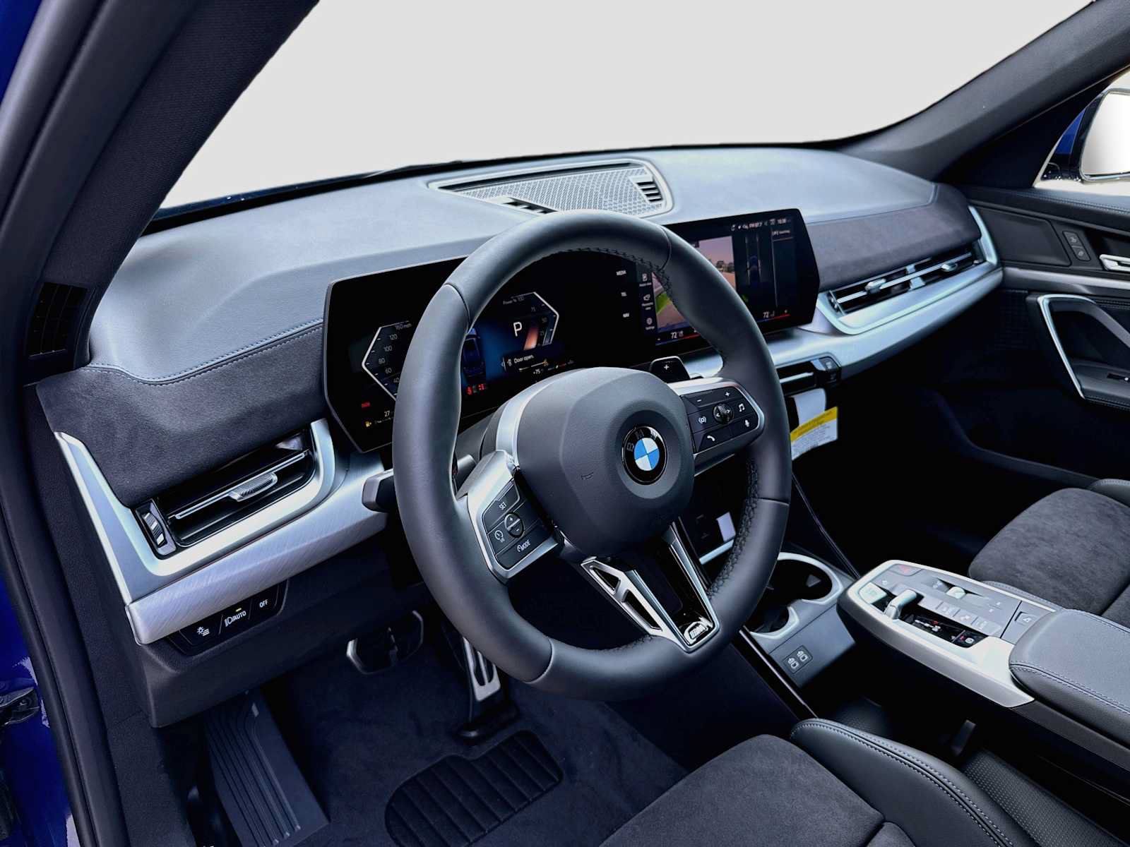 New 2027 BMW X1 xDrive28i AWD/4WD image 12