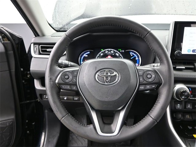 Used 2025 Toyota RAV4 XLE Premium image 6