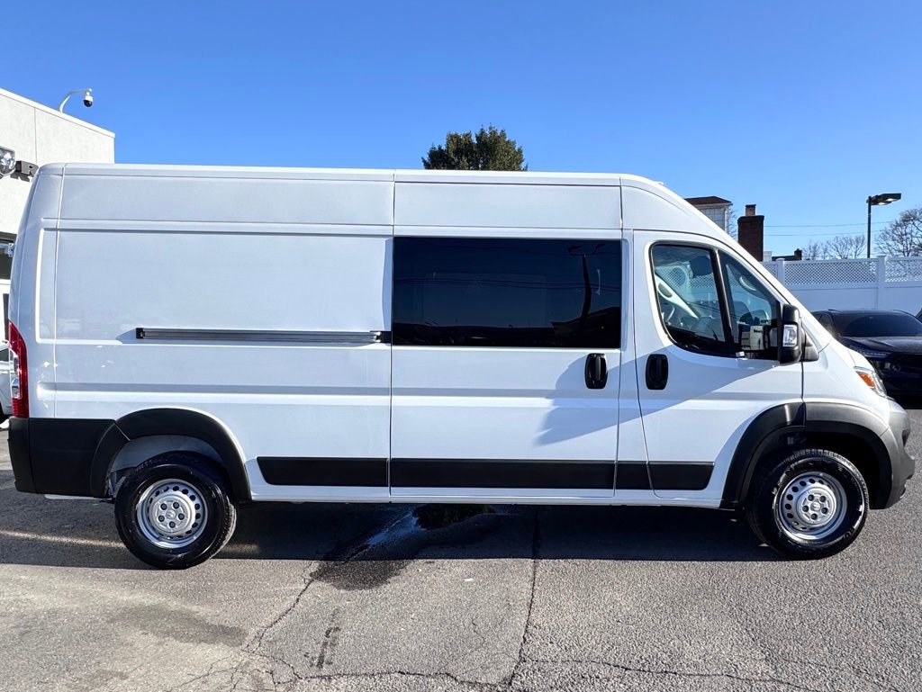Used 2025 RAM ProMaster 2500 w/ Crew Van Package image 10