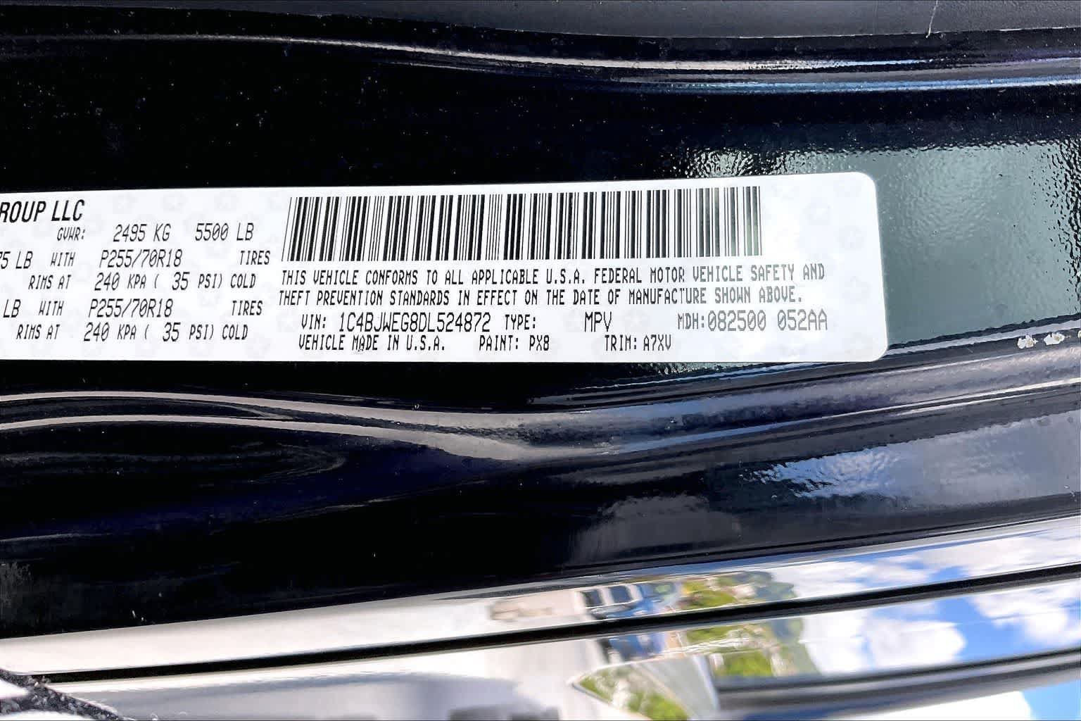Used 2013 Jeep Wrangler Unlimited Sahara w/ Connectivity Group AWD/4WD image 20