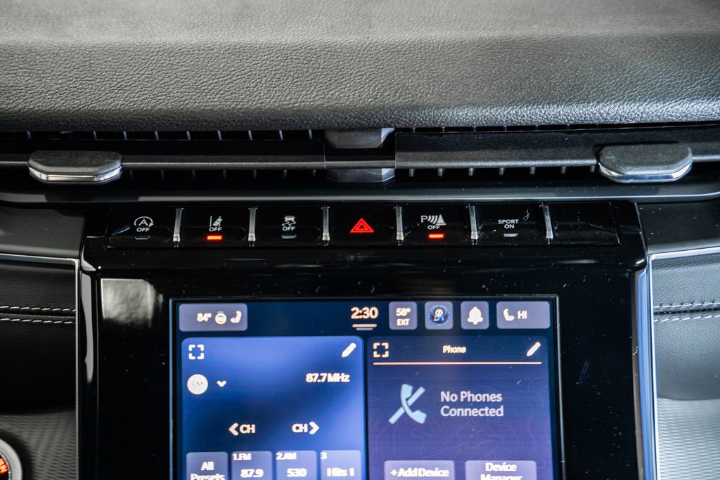 New 2025 Jeep Grand Cherokee Laredo X w/ Luxury Tech Group I image 21