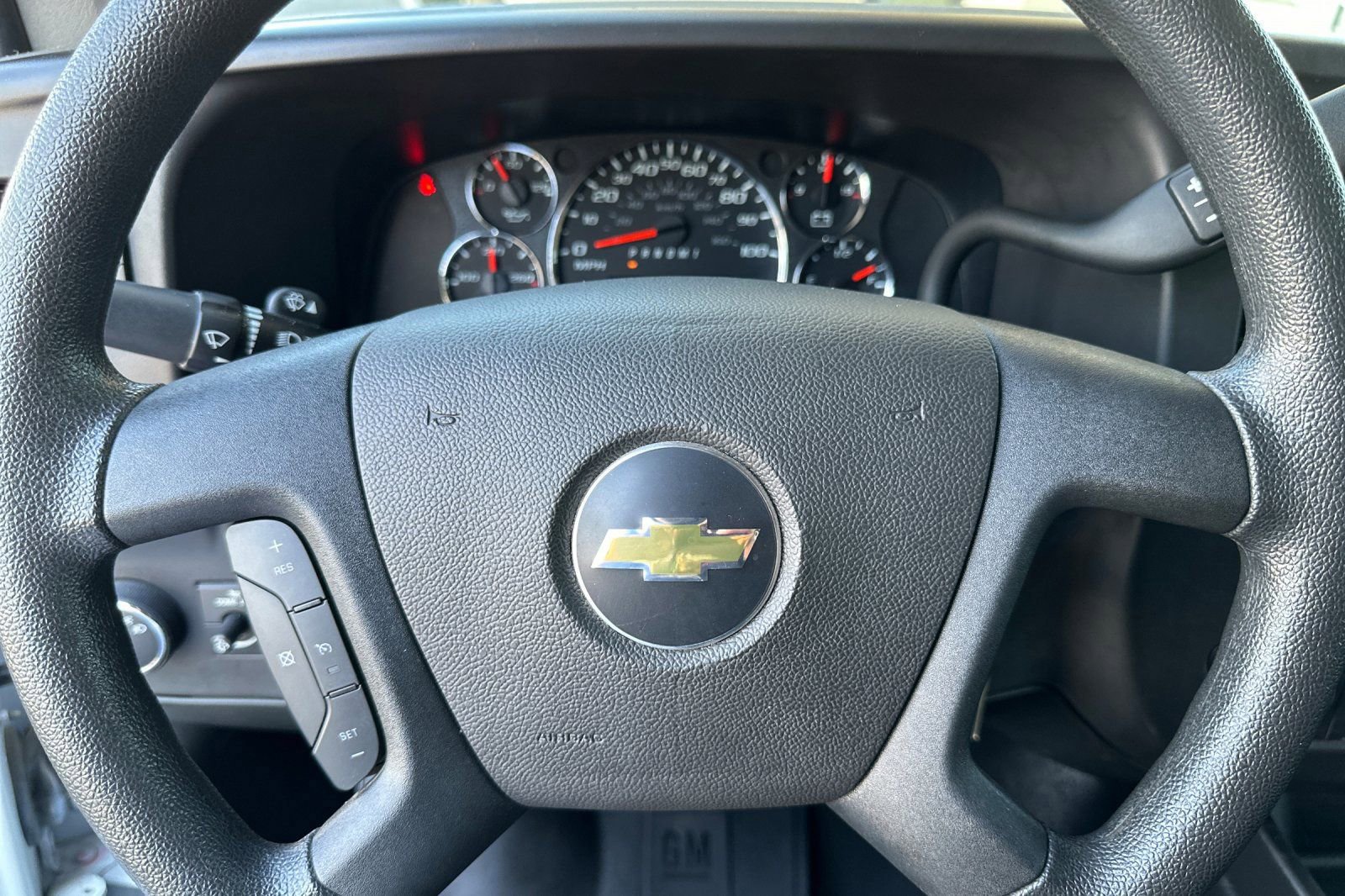 Certified 2025 Chevrolet Express 3500 LT w/ LT Preferred Equipment Group image 22