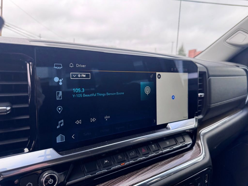 Used 2023 Chevrolet Silverado 1500 LT image 18