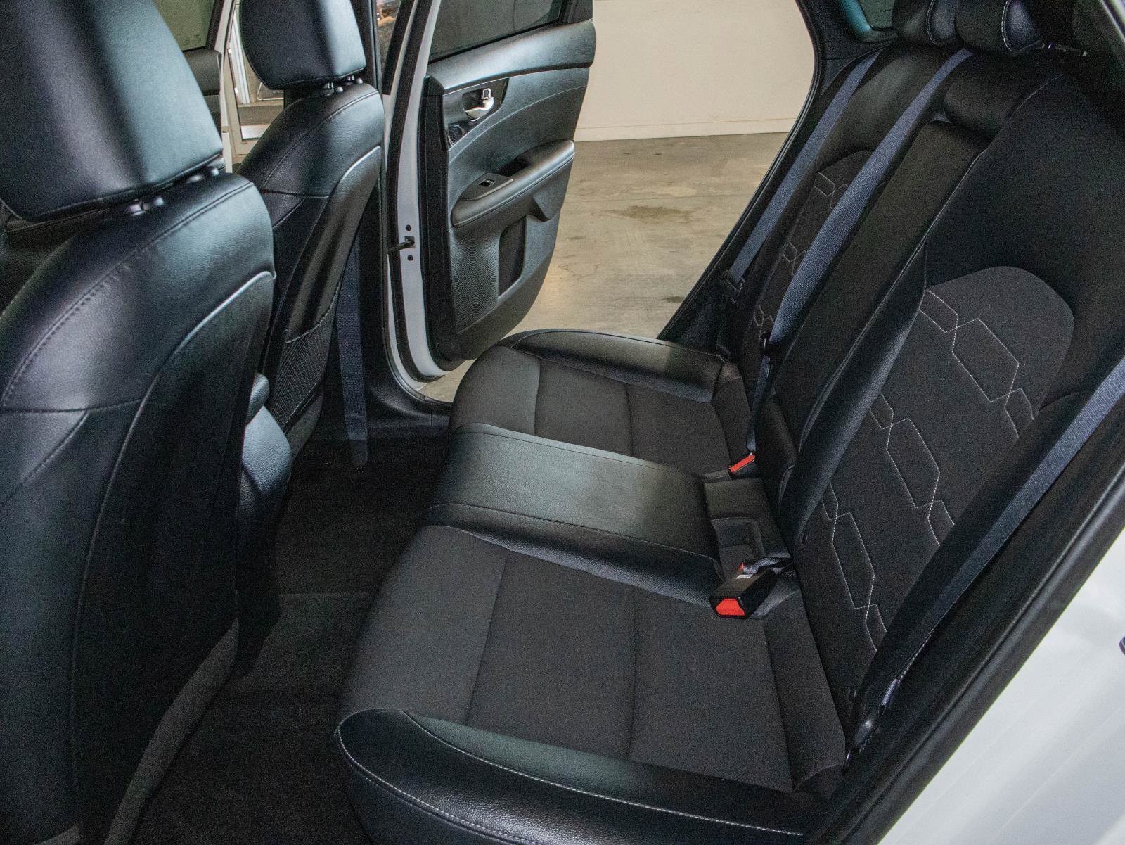 Used 2024 Kia Forte GT-Line w/ GT-Line Premium Package image 14