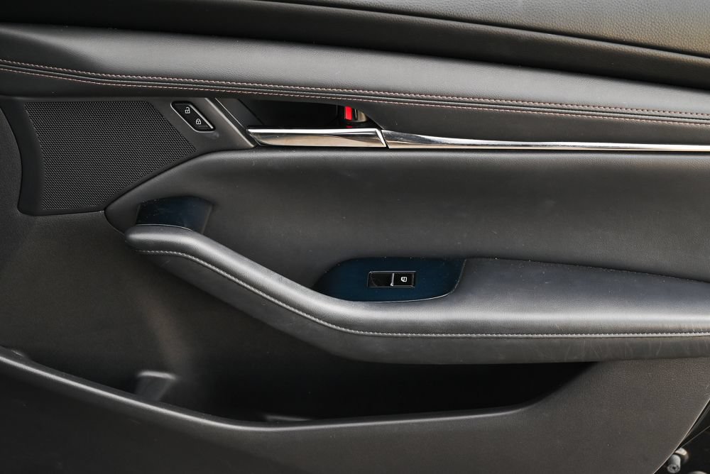 Used 2019 MAZDA MAZDA3 Sedan w/ Select Package FWD image 6
