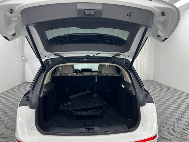 Used 2023 Lincoln Corsair AWD w/ Equipment Group 101A image 8