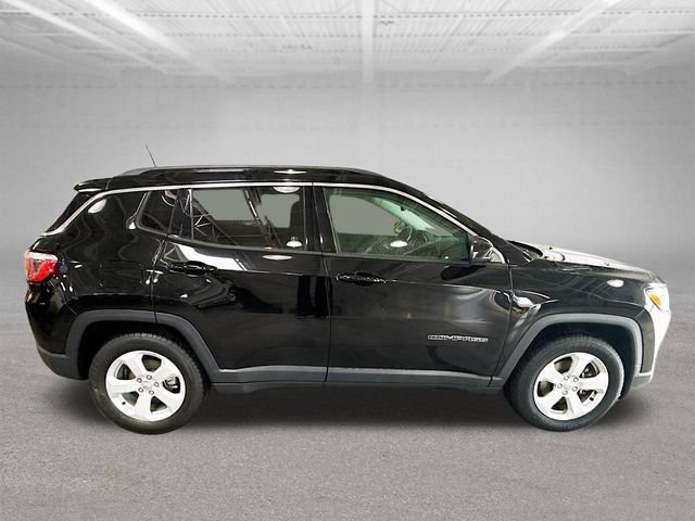 Used 2018 Jeep Compass Latitude w/ Popular Equipment Group FWD image 5