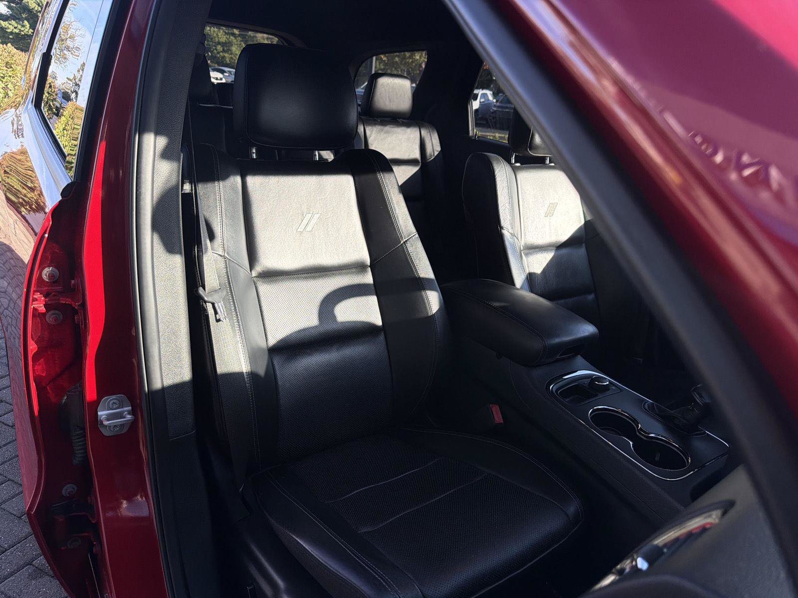 Used 2020 Dodge Durango R/T w/ Blacktop Package AWD/4WD image 34