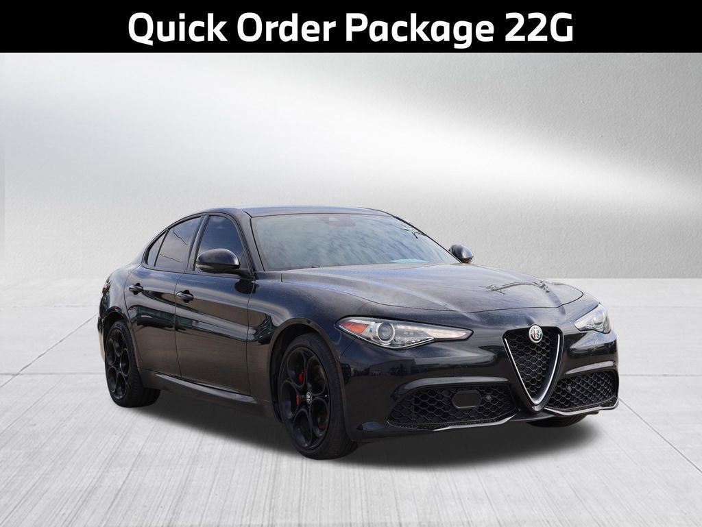 Used 2022 Alfa Romeo Giulia Ti w/ Active Assist Plus Package AWD/4WD image 4