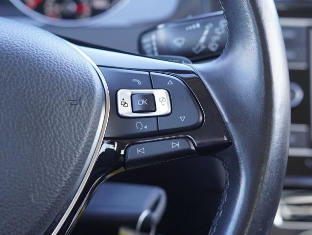 Used 2018 Volkswagen Golf S image 24