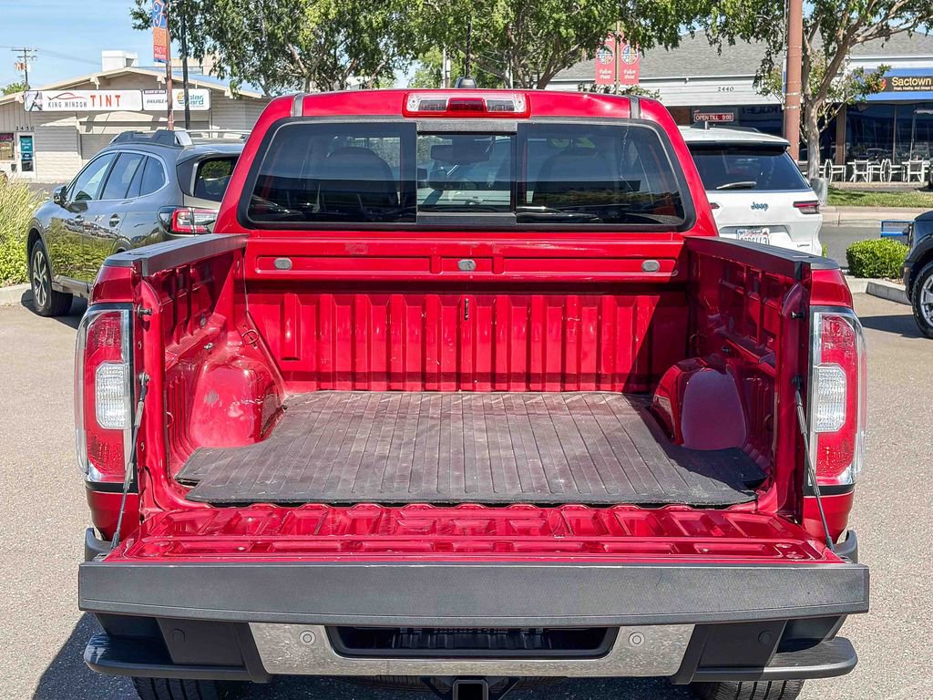 Used 2020 GMC Canyon SLE w/ Driver Alert Package image 54