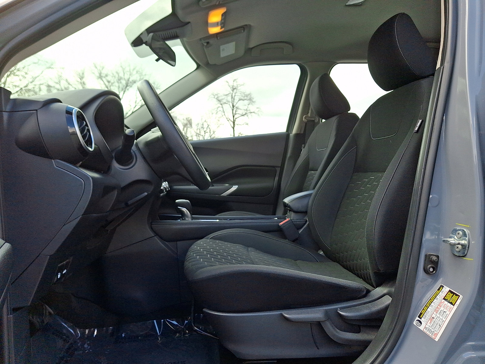 Used 2023 Nissan Kicks SV w/ Exterior Package image 13