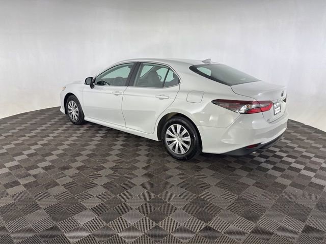 Used 2023 Toyota Camry LE image 9