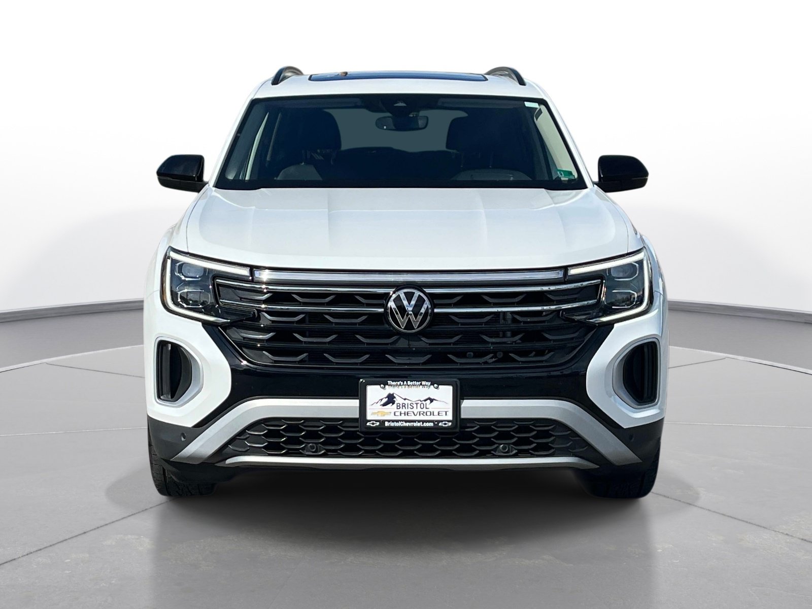Used 2024 Volkswagen Atlas Peak Edition SEL AWD/4WD image 10