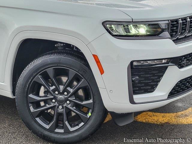 New 2026 Jeep Grand Cherokee L Limited AWD/4WD image 3