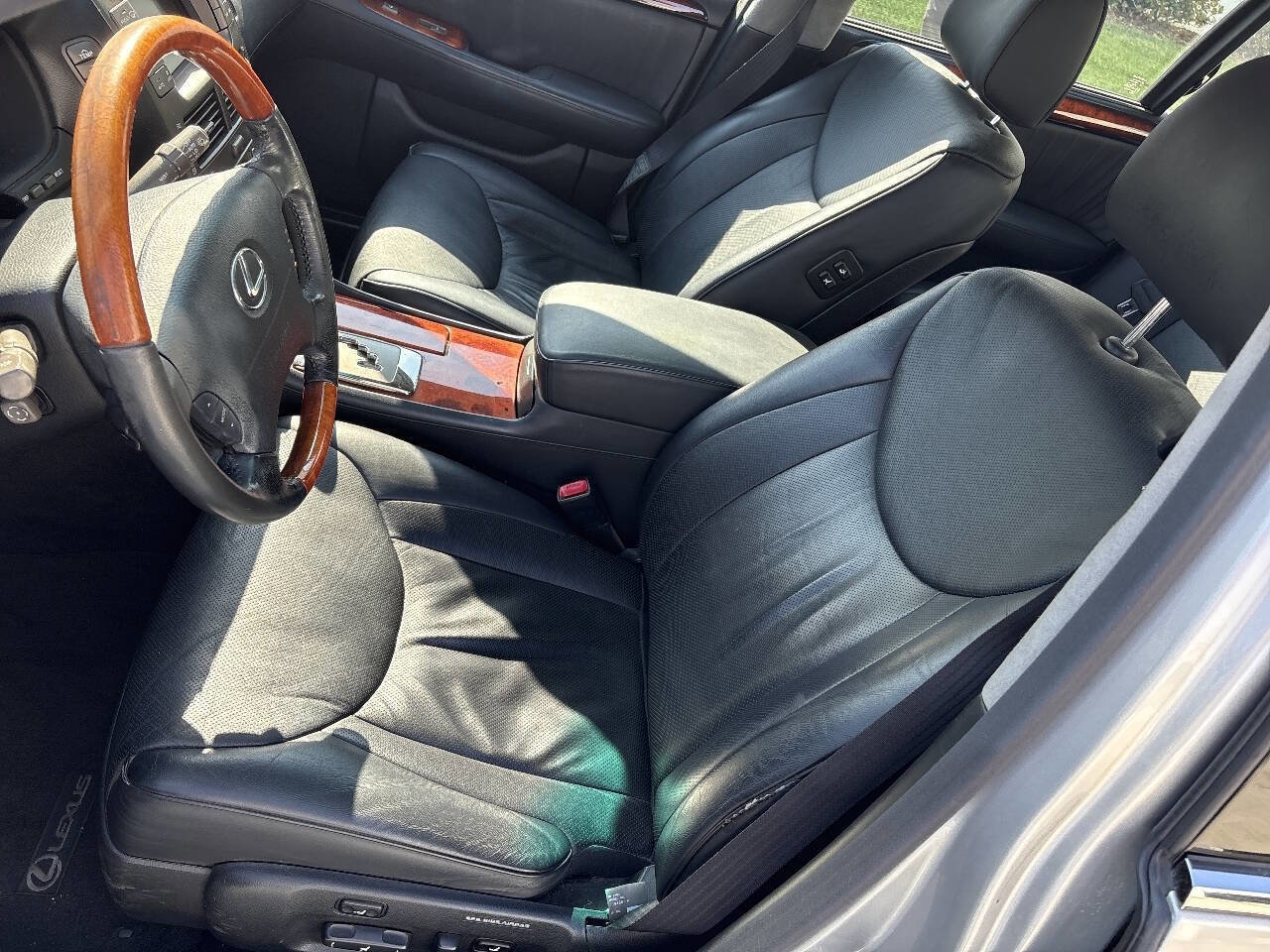 Used 2004 Lexus LS 430 image 17