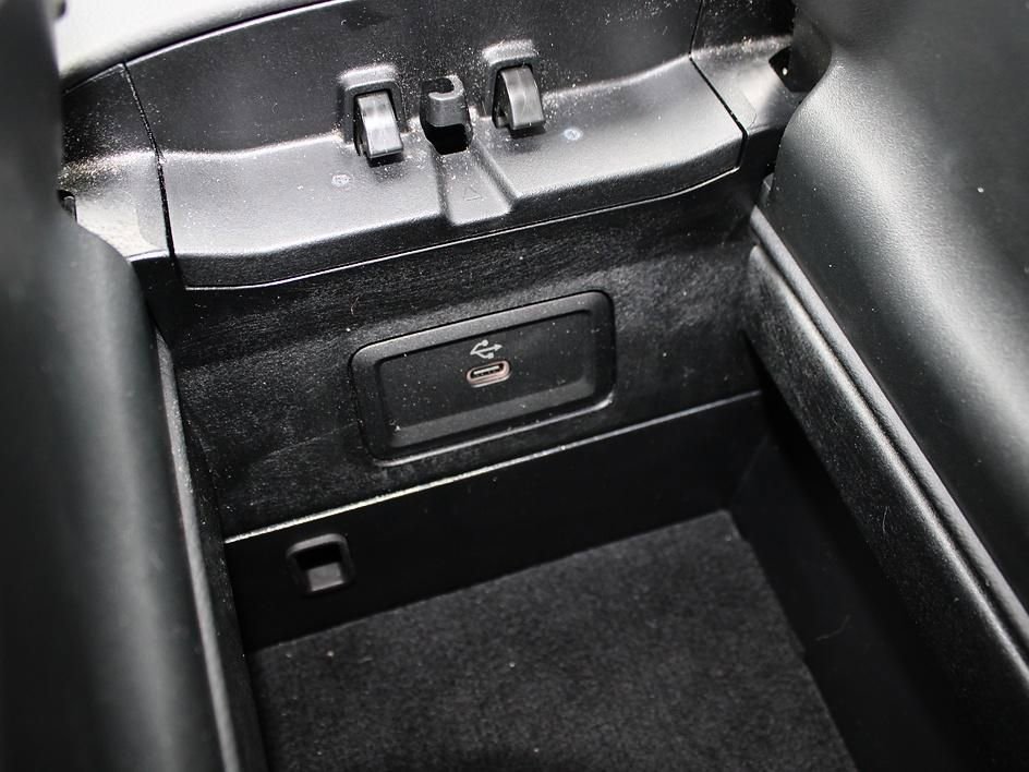 Used 2024 Mercedes-Benz E 350 4MATIC Sedan image 28