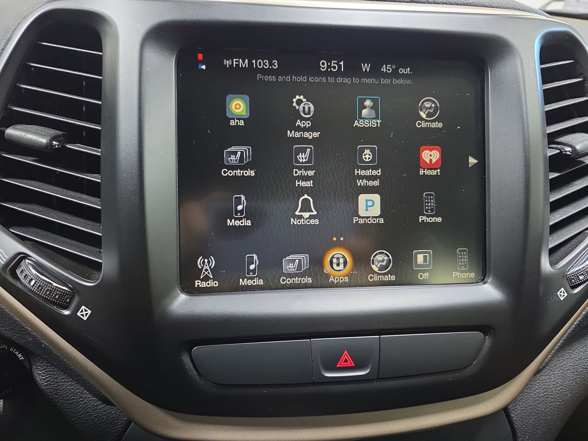 Used 2017 Jeep Cherokee Latitude w/ Cold Weather Group image 21