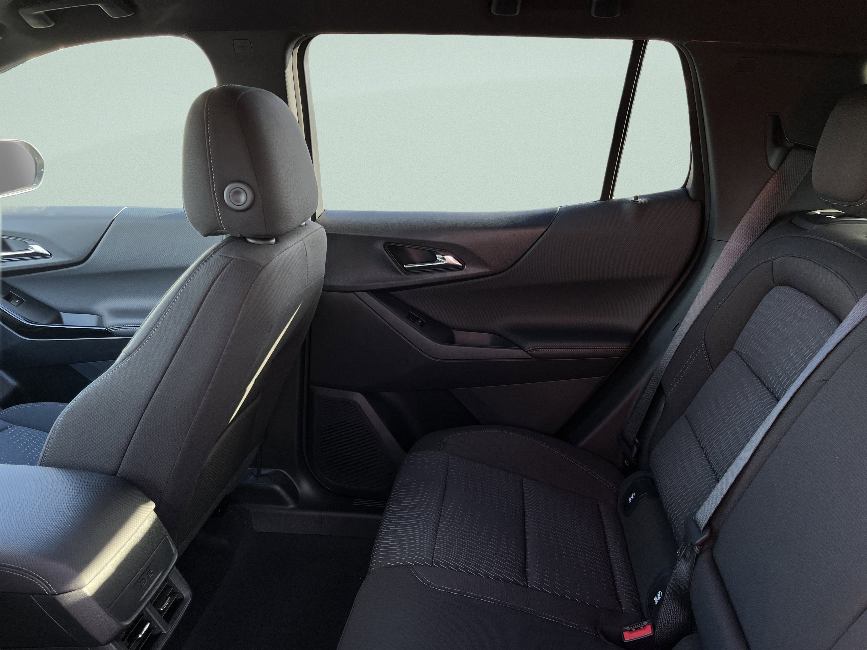 New 2026 Chevrolet Equinox LT image 28