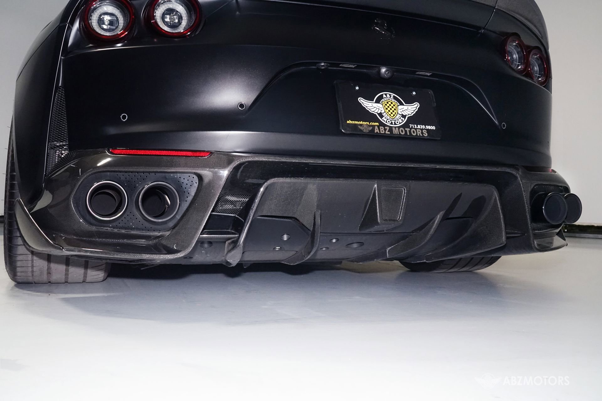 Used 2019 Ferrari 812 Superfast image 9