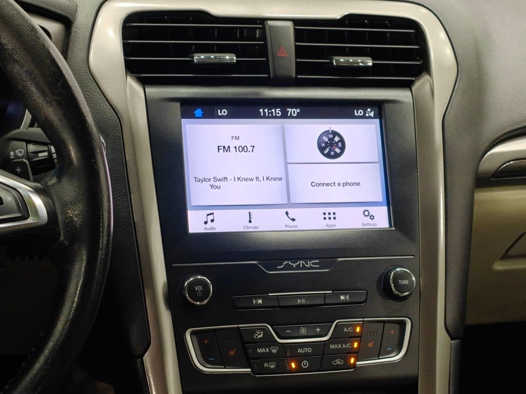 Used 2019 Ford Fusion SEL FWD image 6
