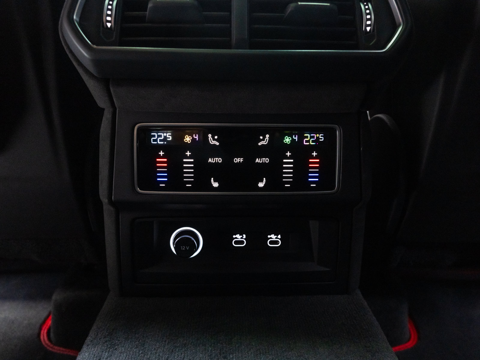 Used 2025 Lamborghini Urus SE AWD/4WD image 80