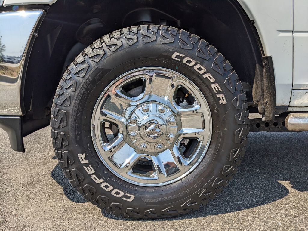 Used 2022 RAM 2500 Tradesman w/ Chrome Appearance Group image 4