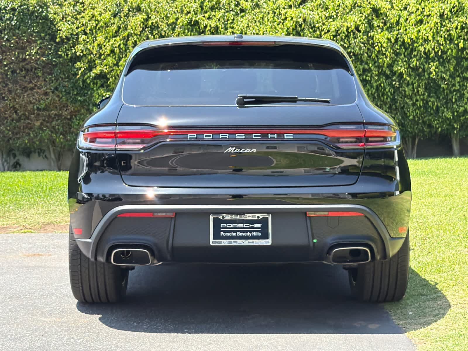 New 2026 Porsche Macan AWD/4WD image 7