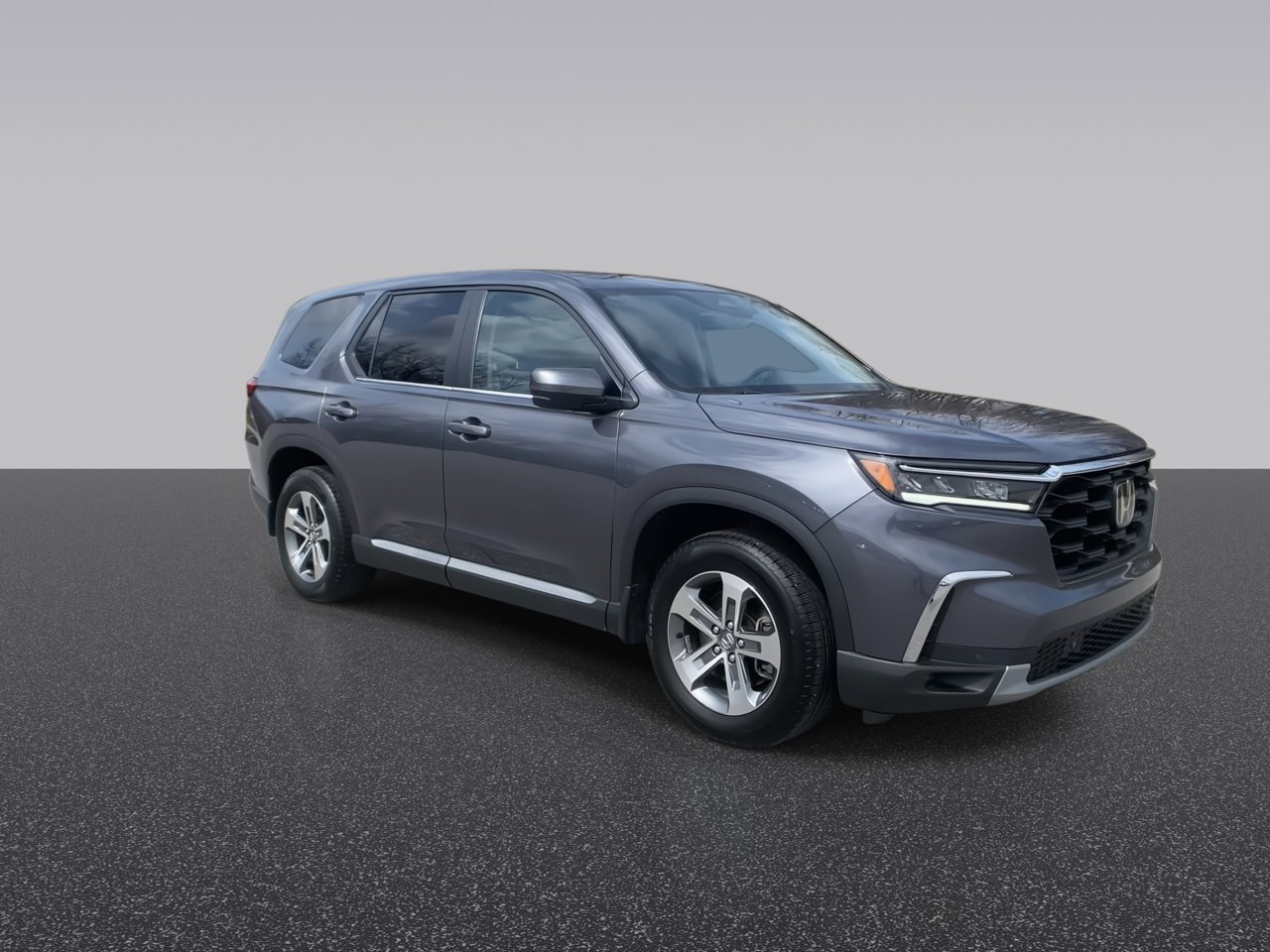 Used 2025 Honda Pilot EX-L image 3