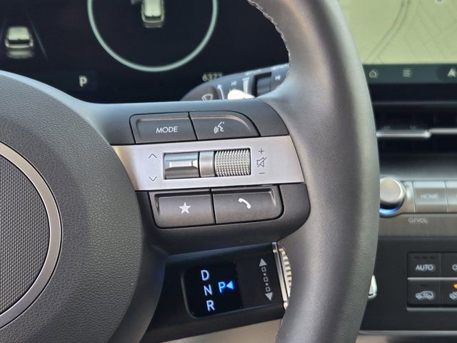 Certified 2025 Hyundai Kona Limited image 30