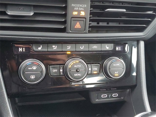 Used 2023 Volkswagen Jetta SE image 25