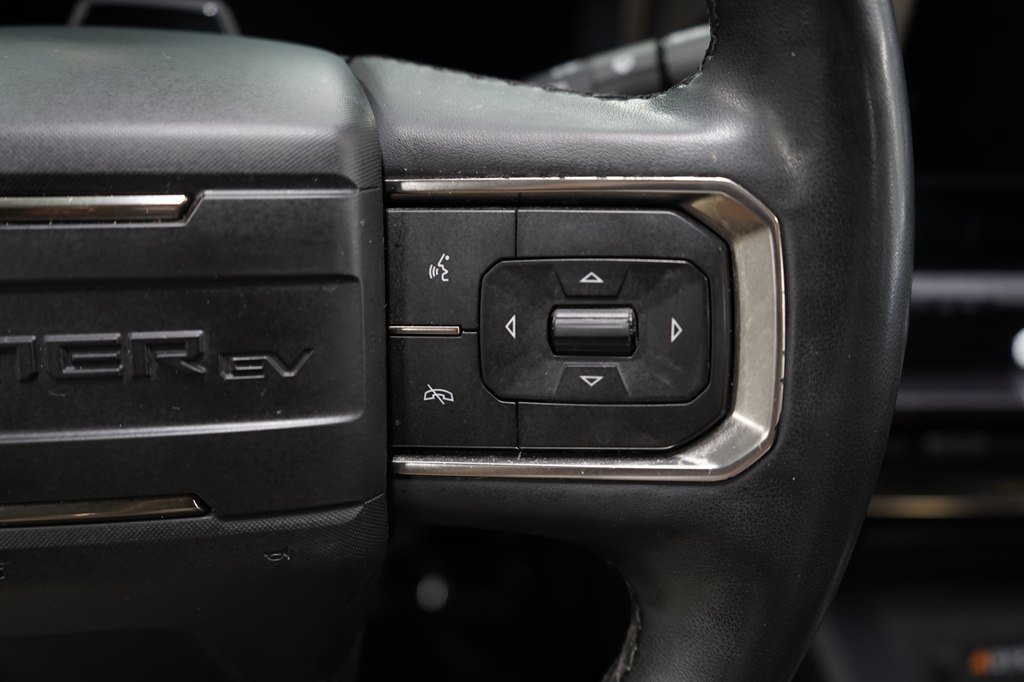 Used 2024 GMC Hummer EV 3X AWD/4WD image 16